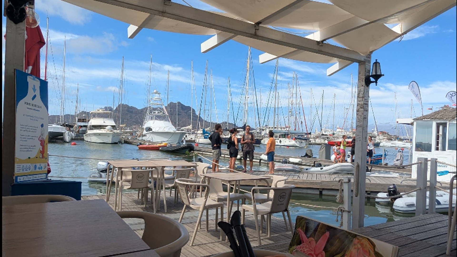 Marina Mindelo Bar - mindelolife.com