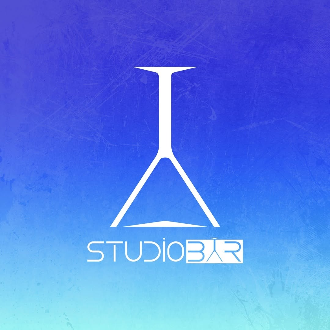 StudioBar