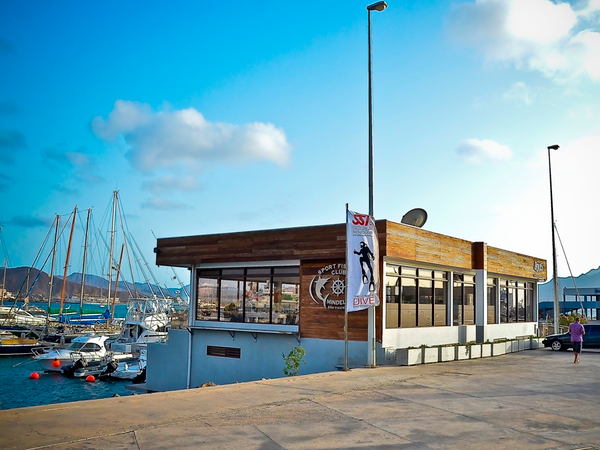 Dokas Bar & Restaurante - Mindelolife.com