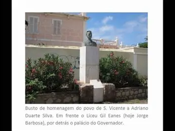 Busto de Dr. Adriano Duarte Silva - mindelolife.com