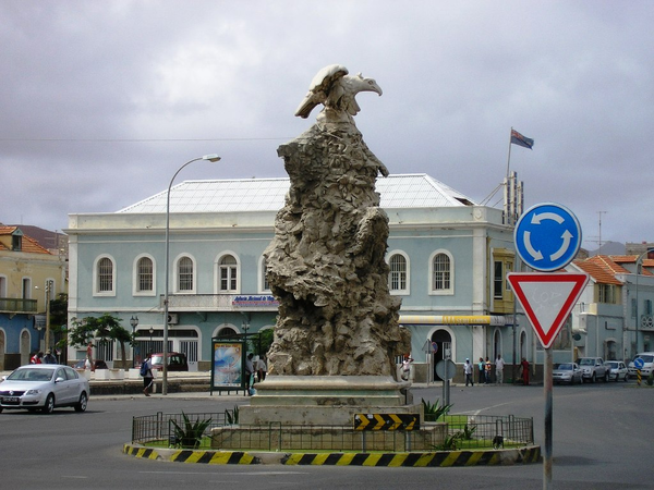 The Águia monument to the first South Atlantic air crossing in Mindelo.