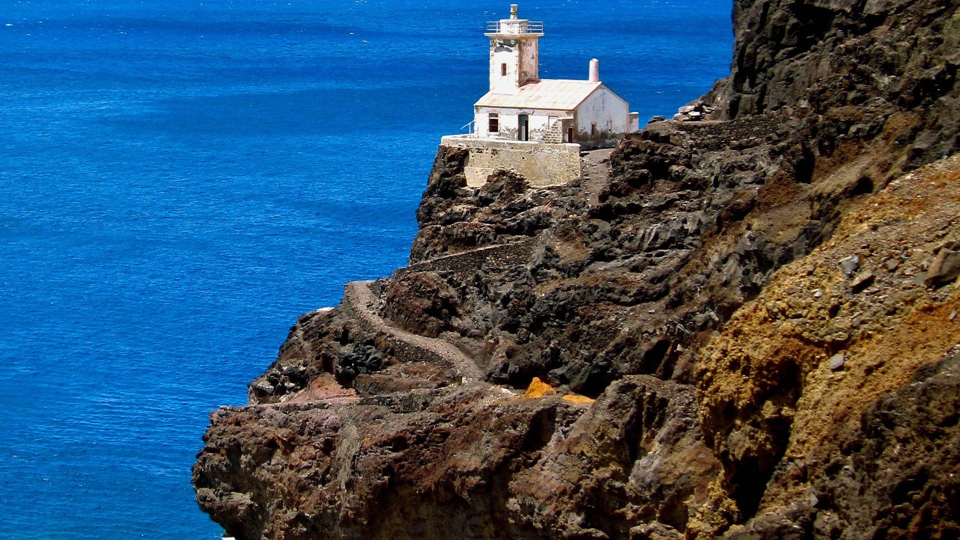 The white Dona Amélia lighthouse at Ponta Machado on São Vicente.