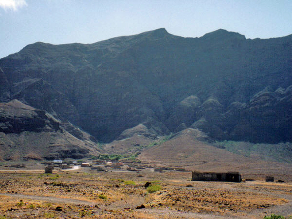Village and mountain landscape at Madeiral on São Vicente.